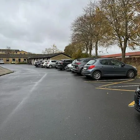 Stor Og Lys Lejlighed I Hjertet Af * Holstebro