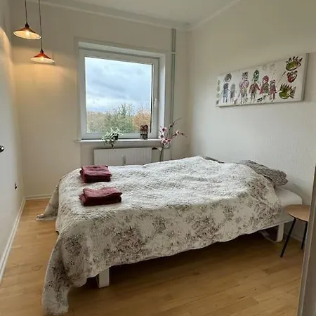Stor Og Lys Lejlighed I Hjertet Af