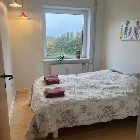 Stor Og Lys Lejlighed I Hjertet Af Apartmán